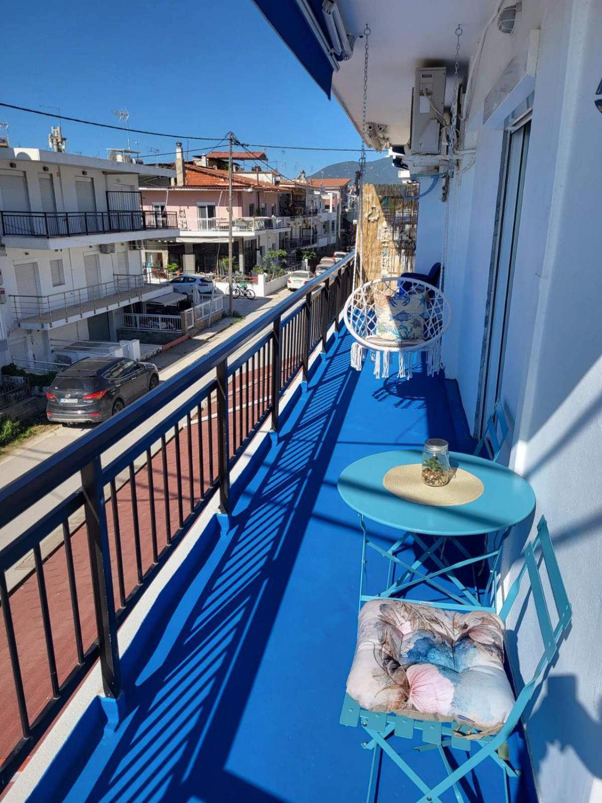 Upper Deck Apt. Apartment Néa Péramos Exterior foto